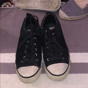 UGG Sneakers